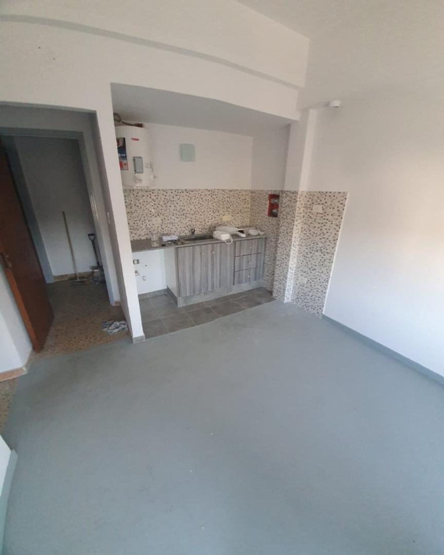 Remedios De Escalada 700 , Piso 2