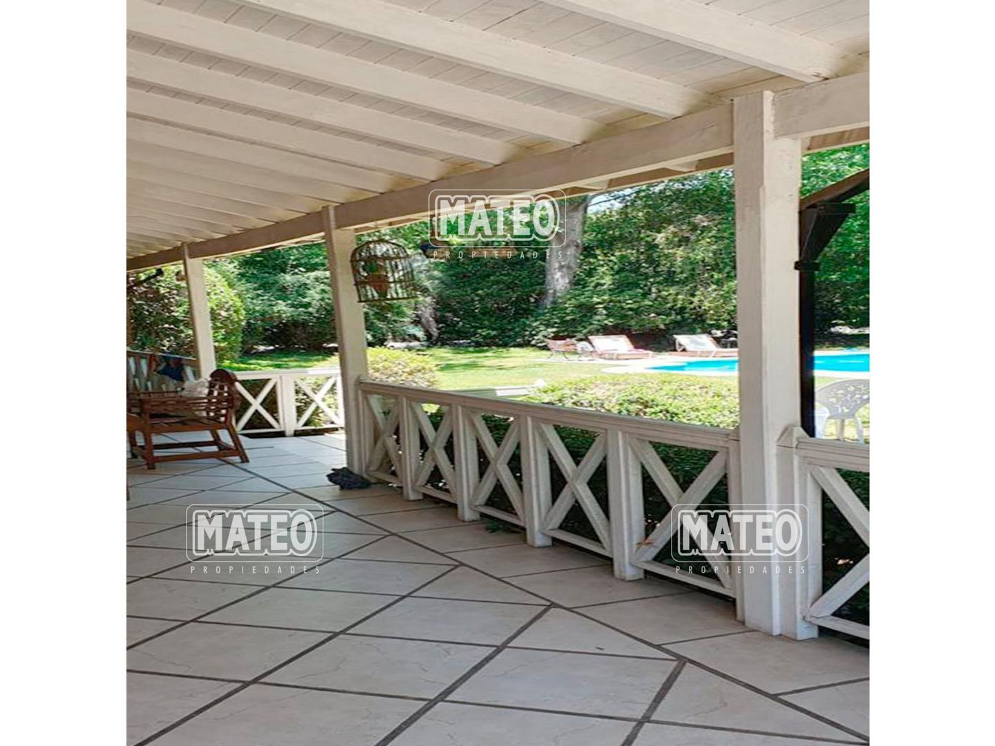 Casa 4 ambientes con 3 baños