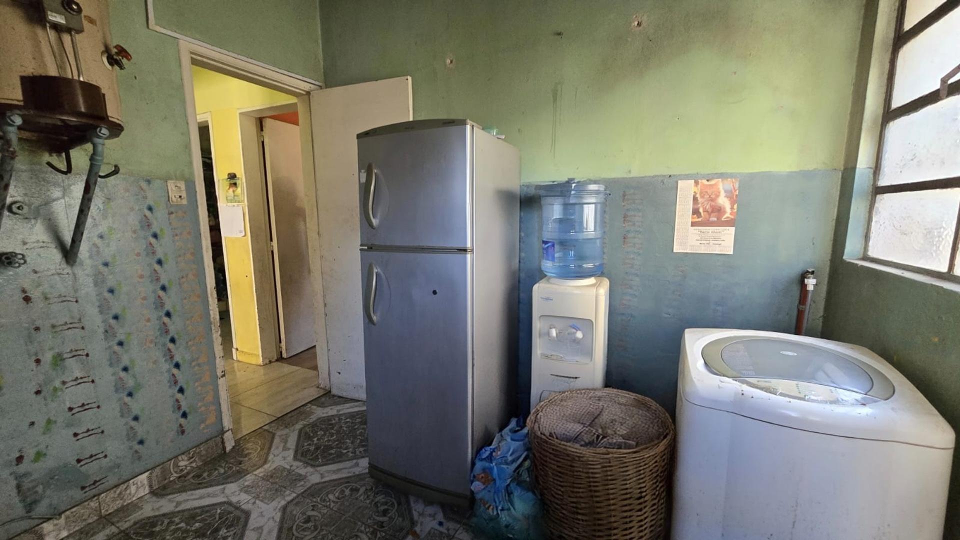 Casa en Venta con 5 cocheras