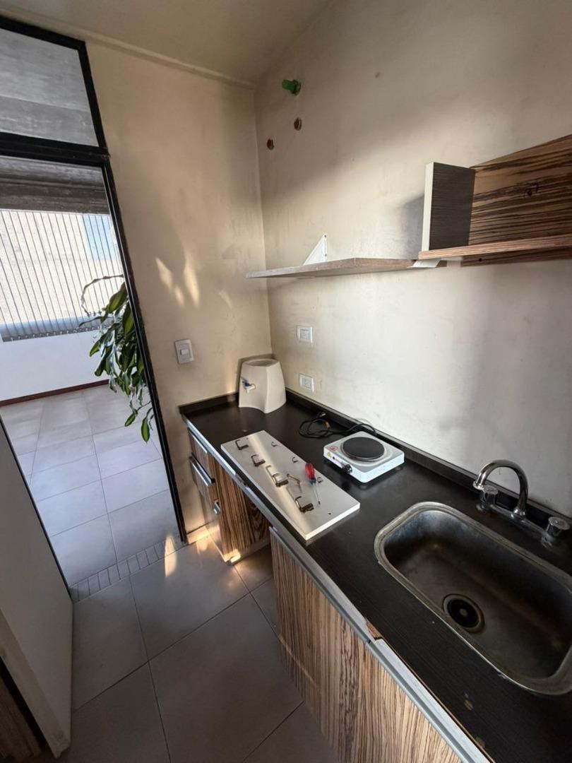 Oficina en Alquiler al Este