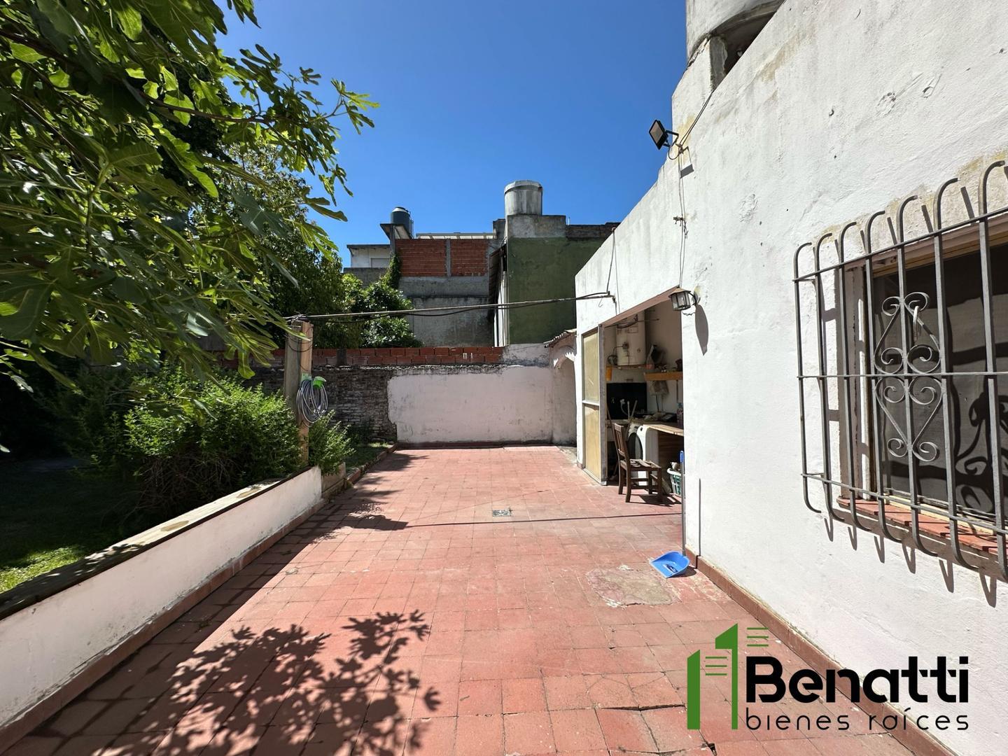 Presidente Ibañez 400