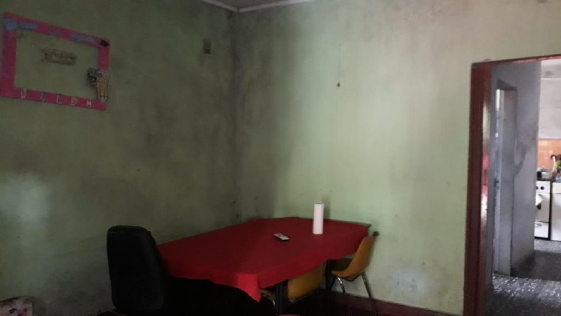 CASA 3 AMBIENTES EN VILLA LUZURIAGA