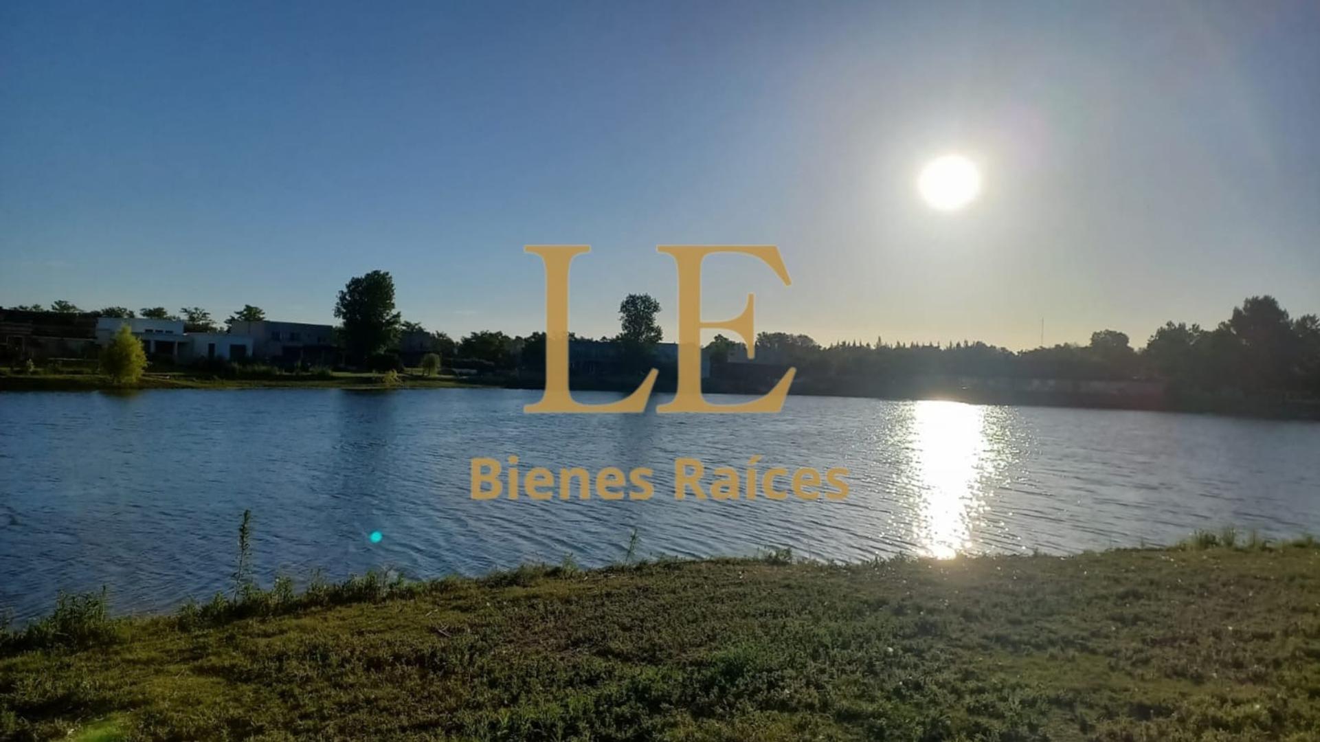 Terreno en Venta de 844,0 m2