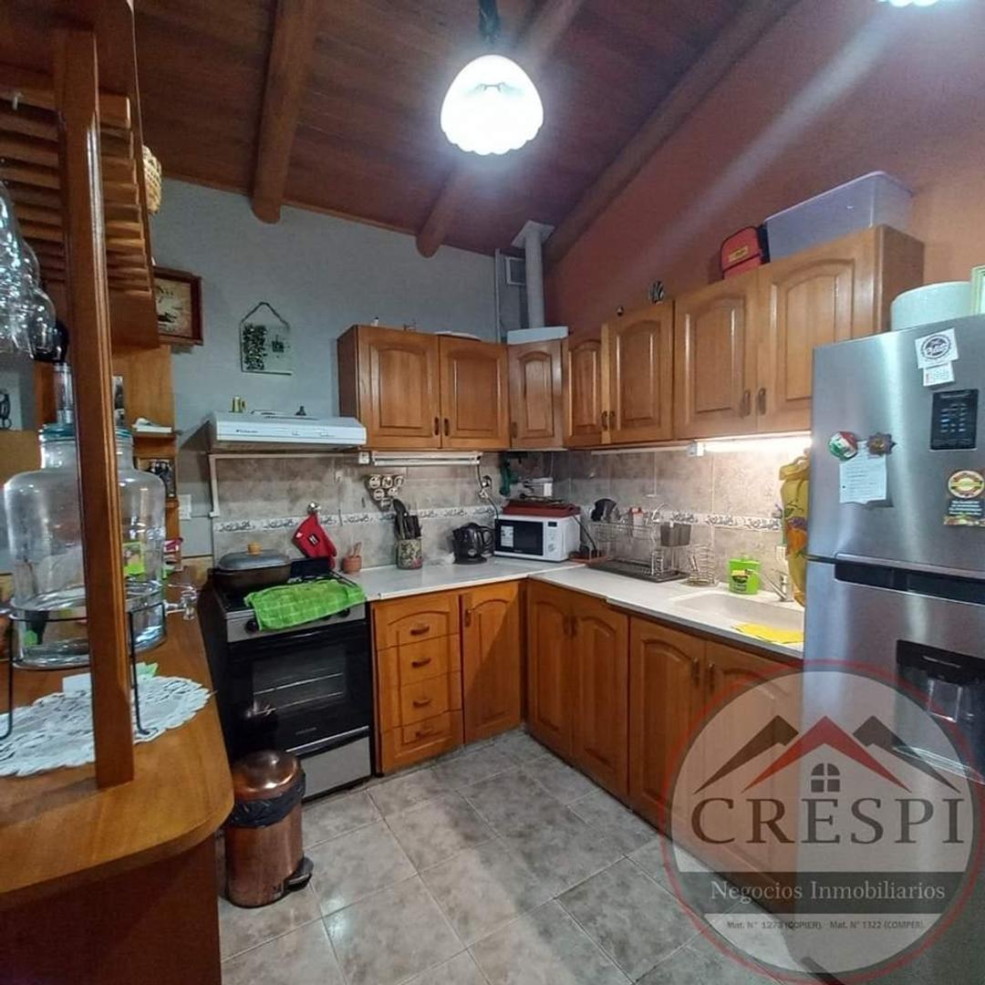 Casa en Venta con 3 cocheras