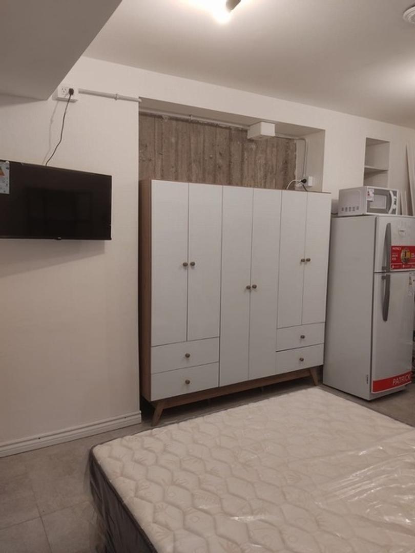 Esmeralda 740 , Piso 12