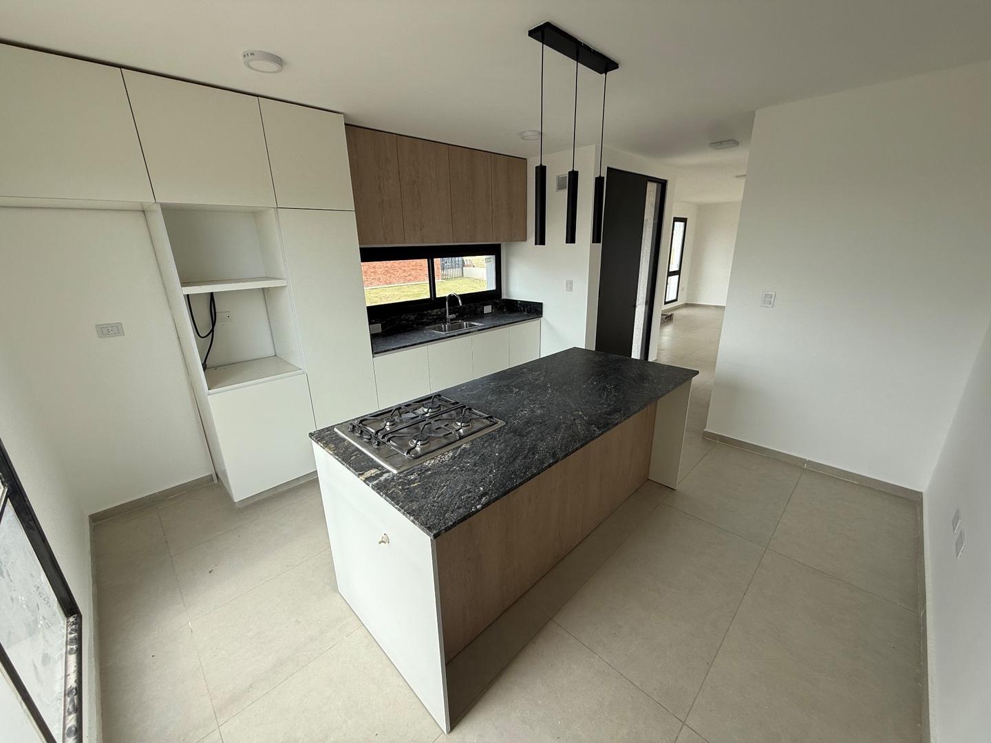 Casa en Venta en Brisas De Manantiales, USD 229.000