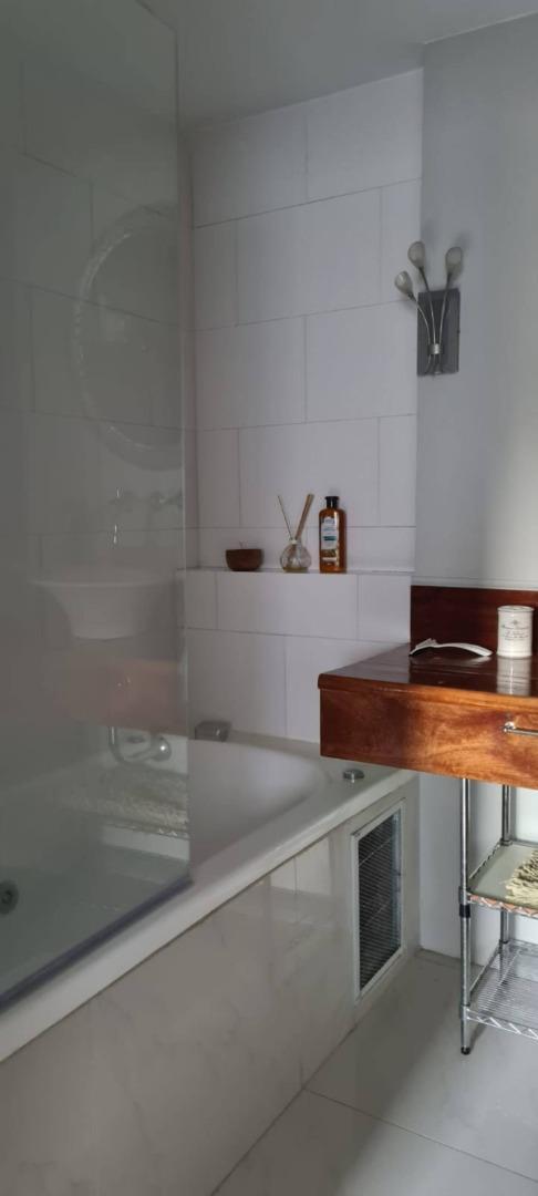 Departamento 2 ambientes con 2 baños