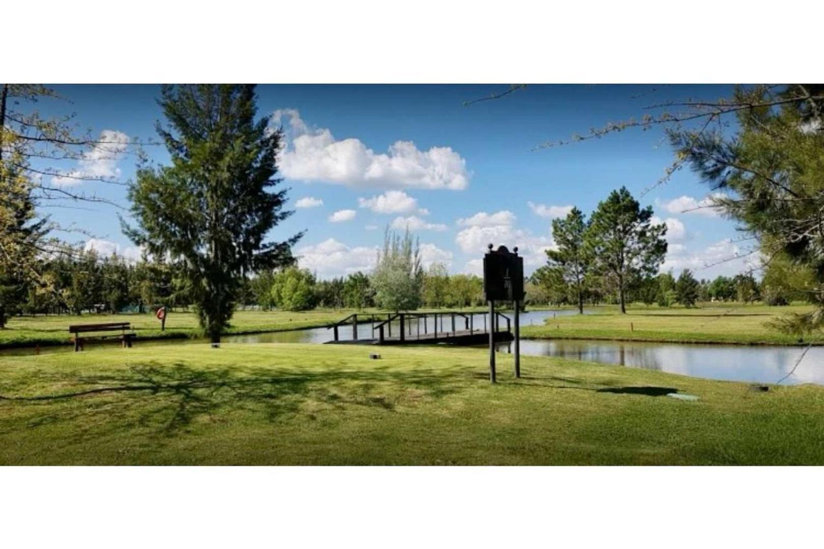 Lote en venta Miralagos Club de Campo. La Plata