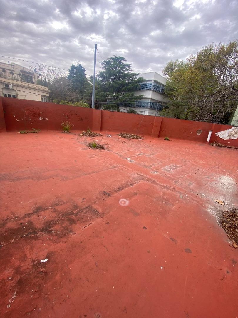 ESQUINA CASA LOTE TERRAZA 2 BAÑO  RECICLAR SIN EXPENSAS