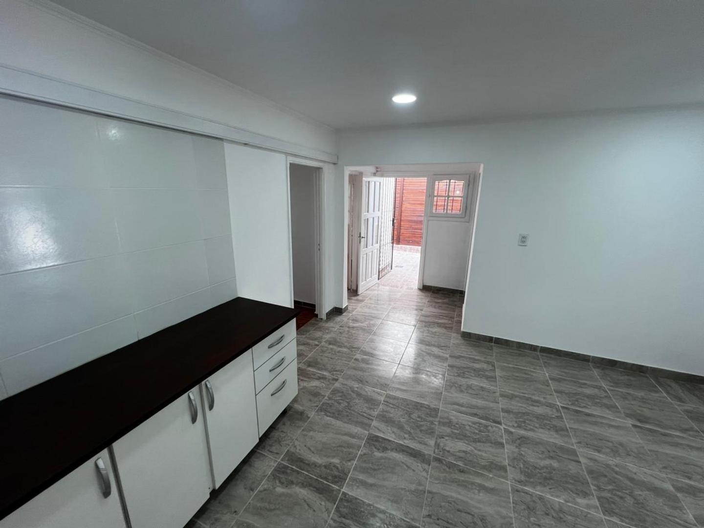 Depto Tipo Casa en Venta de 3 ambientes