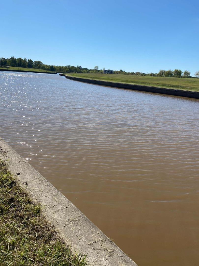 Terreno en Venta de 903,0 m2