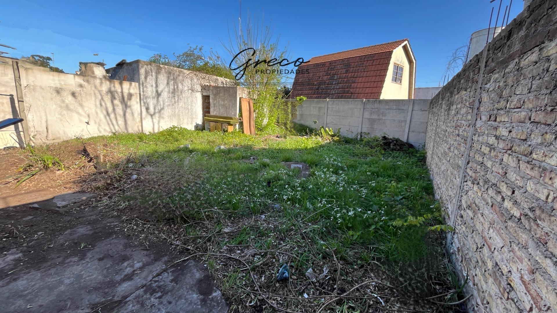 Colliet (a 30 Metros De La Plaza Central Claypole) 500