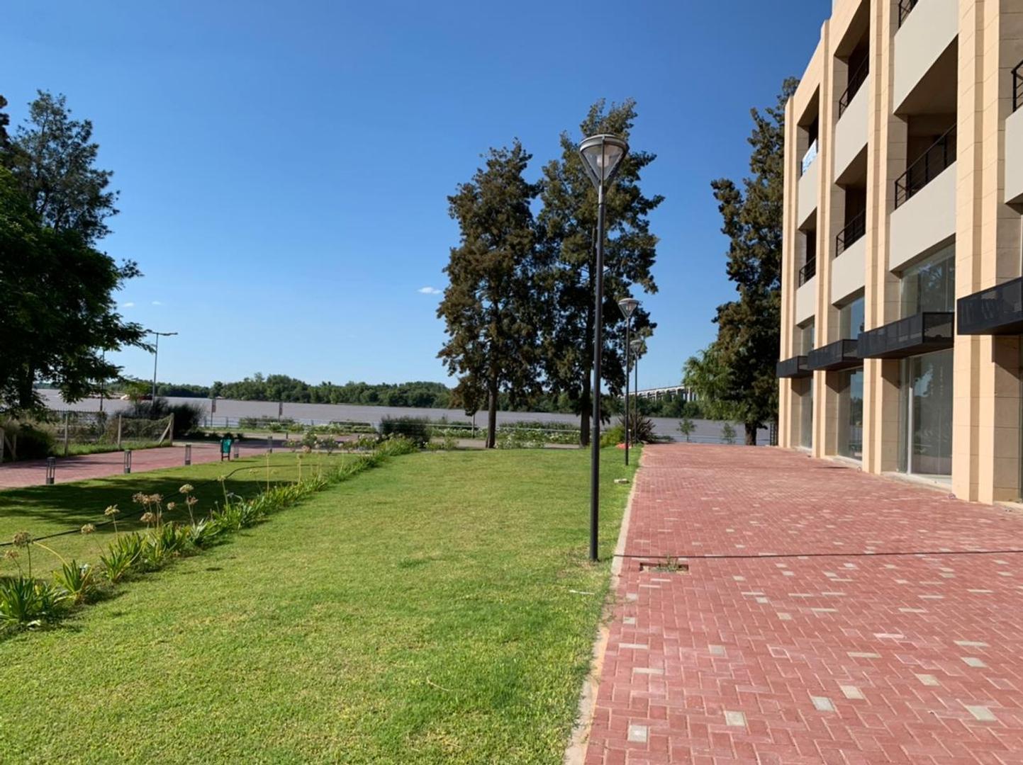 Zarate Chico. Edificio Loft del Rio