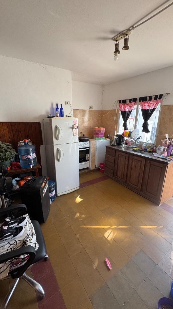 Casa 3 ambientes con 1 baño