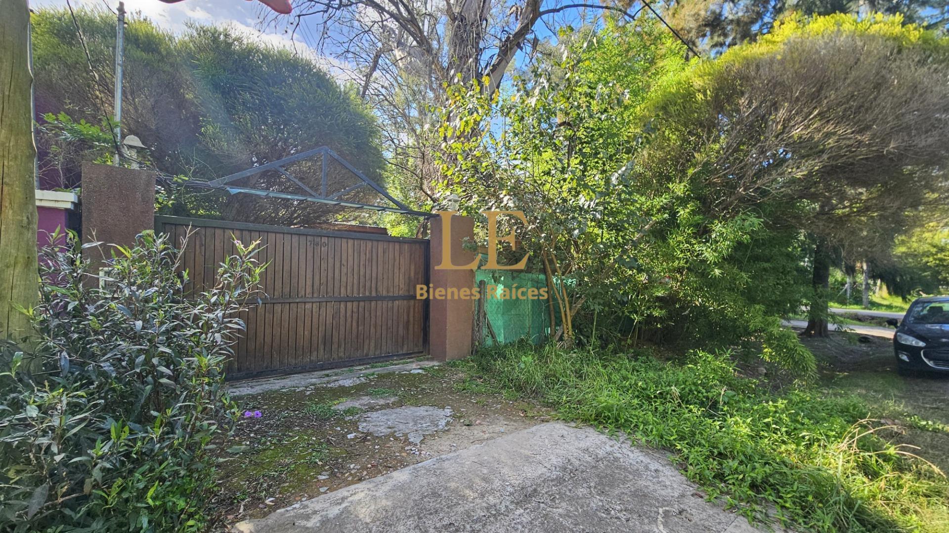 Casa 2 ambientes con 1 baño