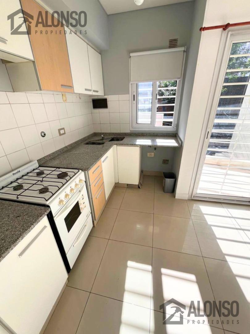 Departamento en Alquiler en Lanus Oeste, $ 650.000