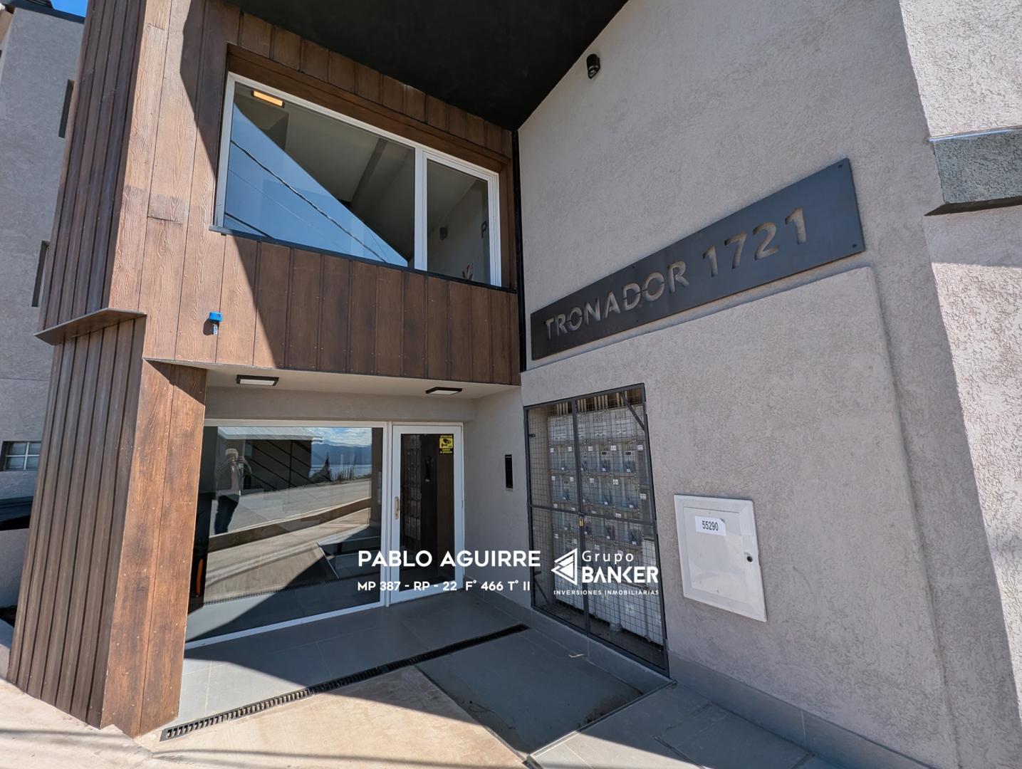 Tronador 1700, Piso PB