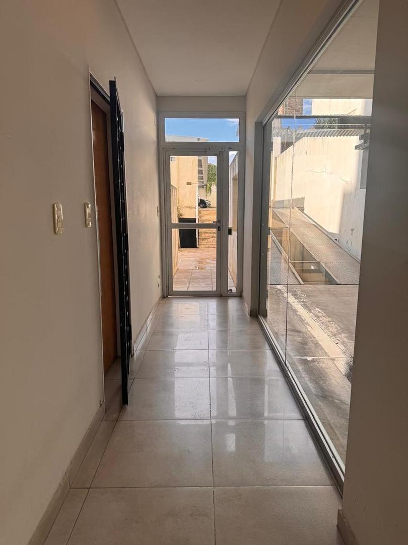 Venta - Cochera en Tucumán 3500 , Luis Agote, Rosario