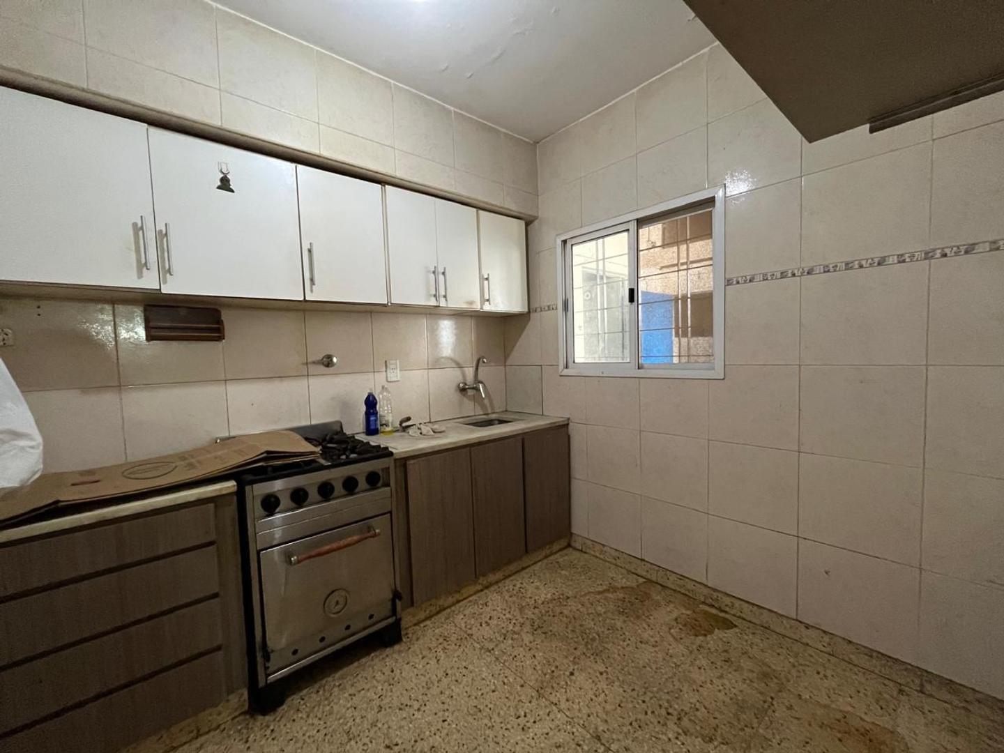 Int. Cnel . Amaro Ávalos 3600