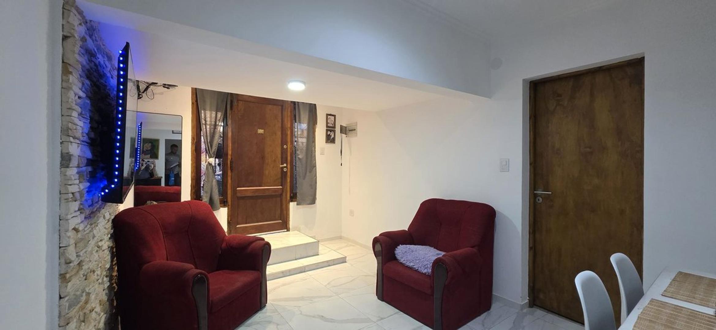 CASA 3 AMBIENTES VENTA BANFIELD CON LOCAL Y DEPTO