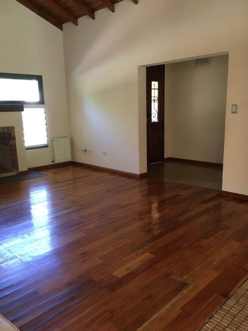 CASA EN SAN PATRICIO CON PISICINA