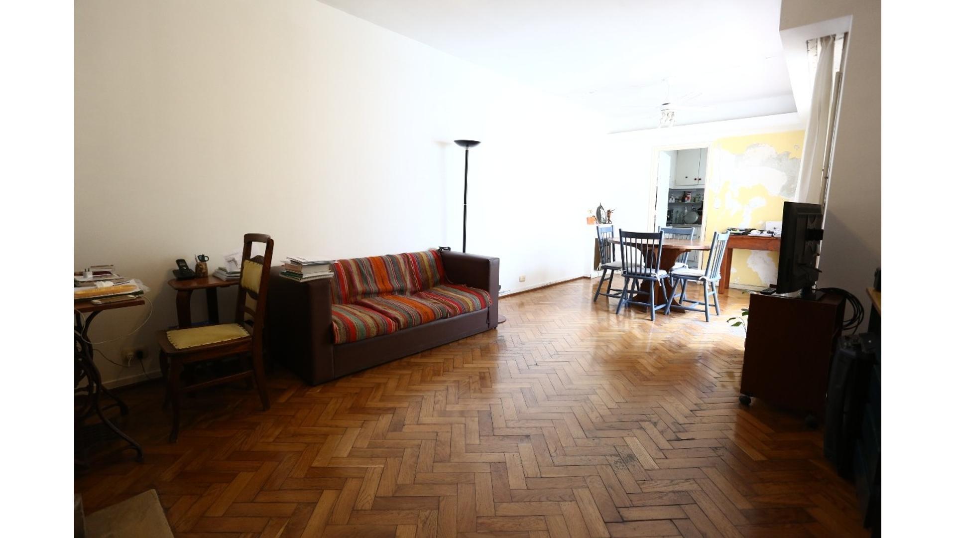 Azcuenaga 1000 Piso Alto Frente Luminoso