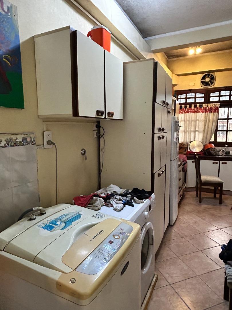 Oficina 4 ambientes con 1 baño