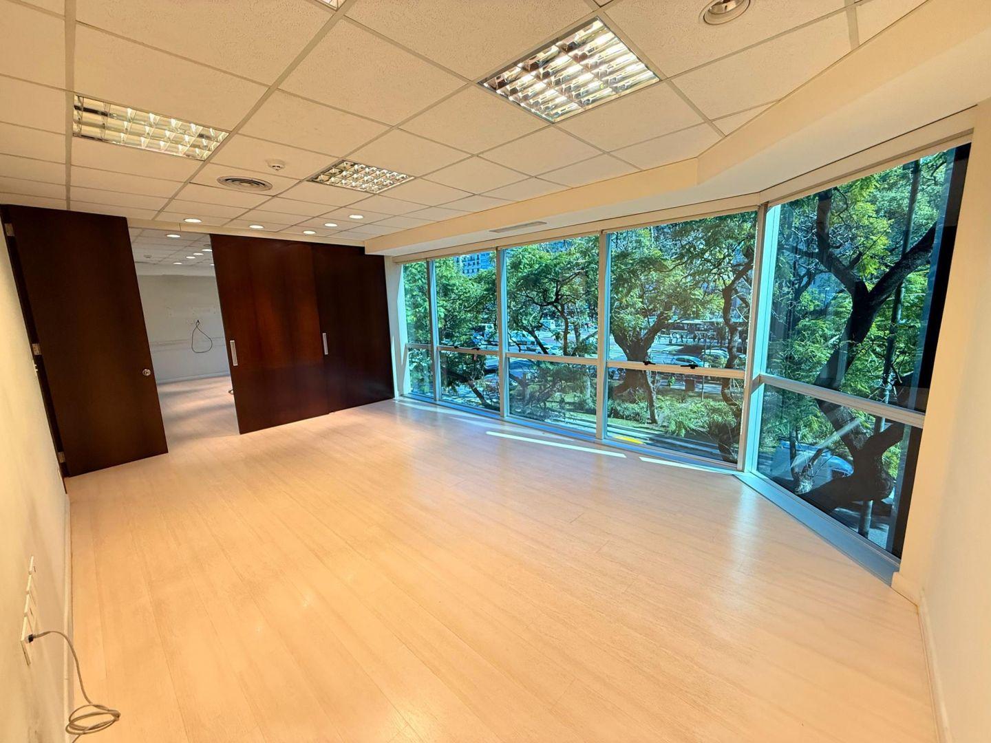 Oficina en alquiler en Microcentro - Excelente estado - 238