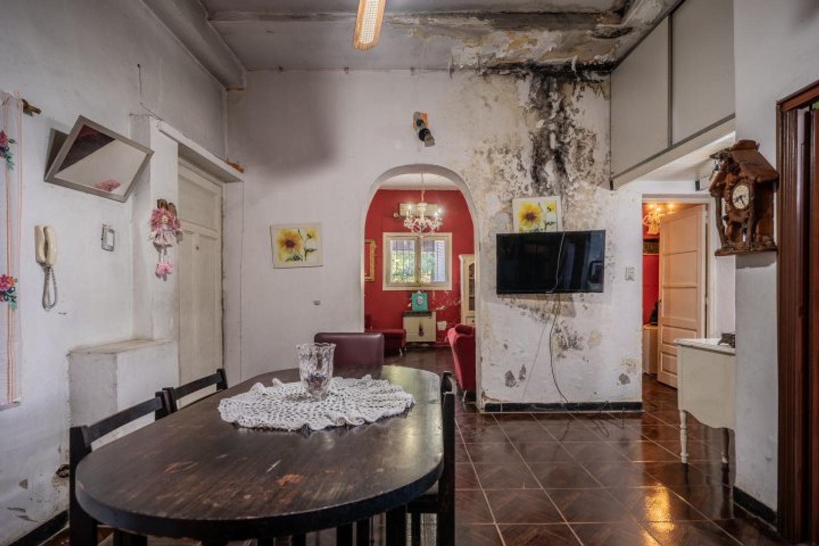 Corrales al 2600 , Piso 0