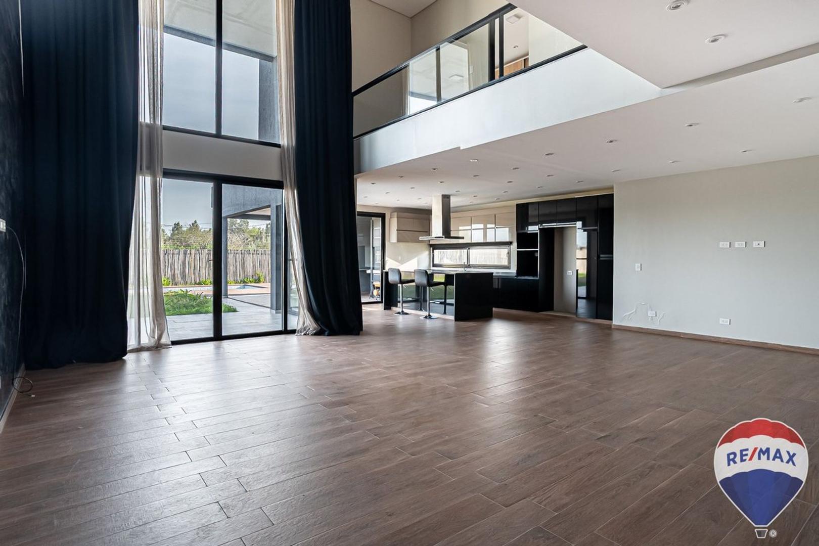 Casa en Venta en Countries y Barrios Cerrados en Esteban Echeverria, USD 390.000