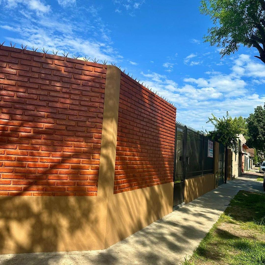 Casa 3 ambientes con 2 baños