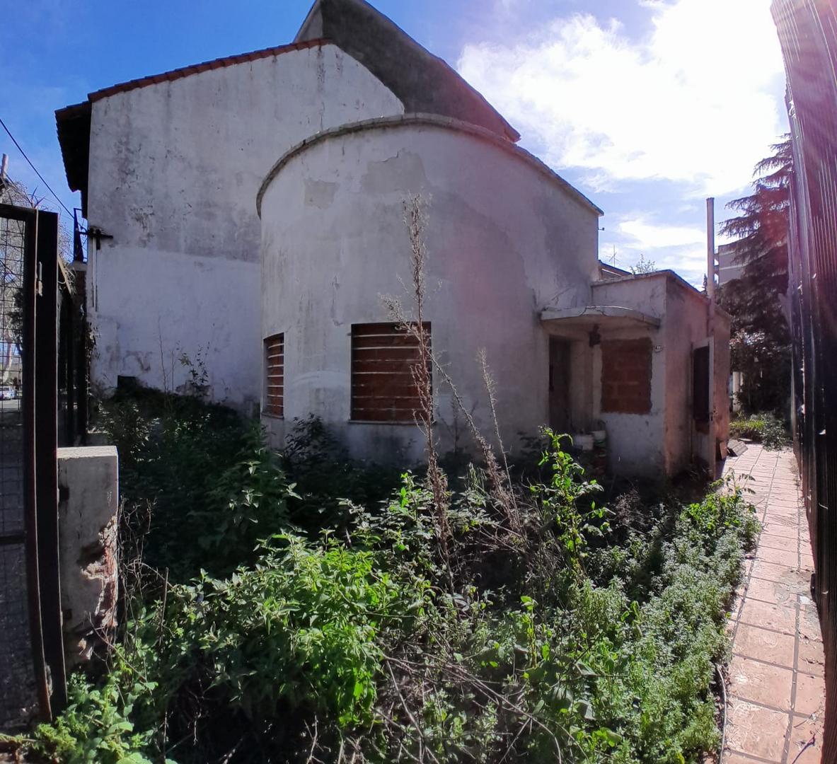 APTO Crédito Terreno Venta 8x23m2  Vicente López Con Jardín