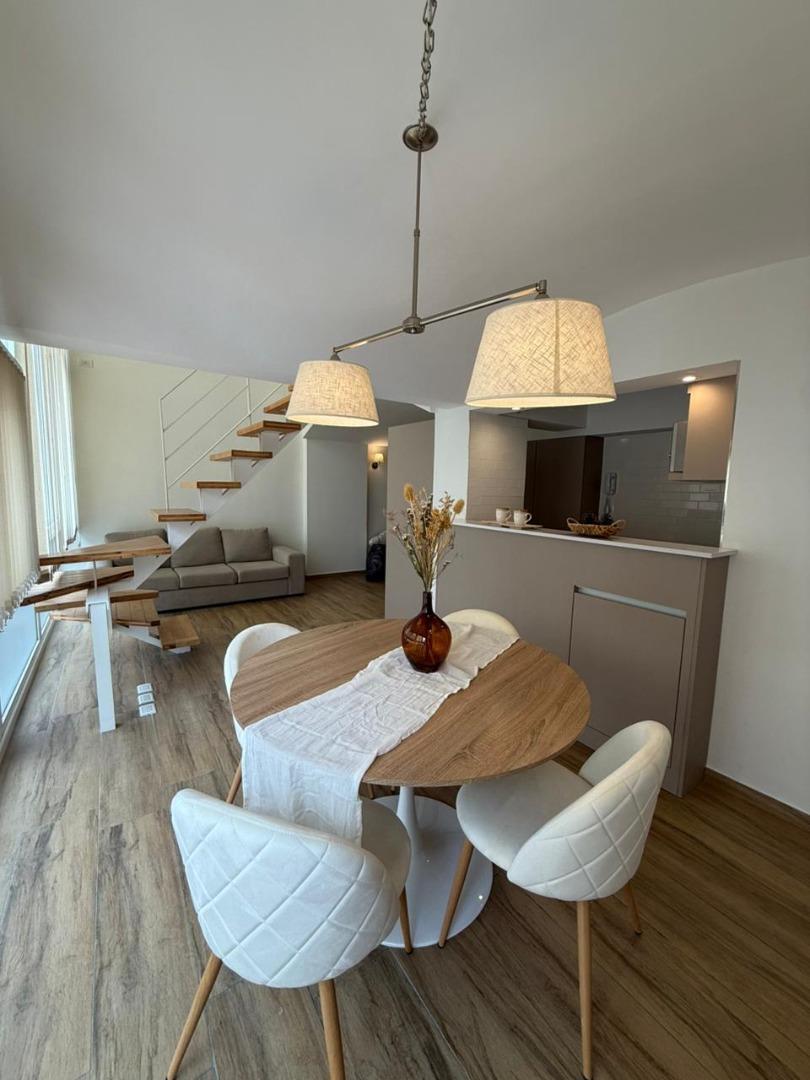 San Luis 1800, Piso 3