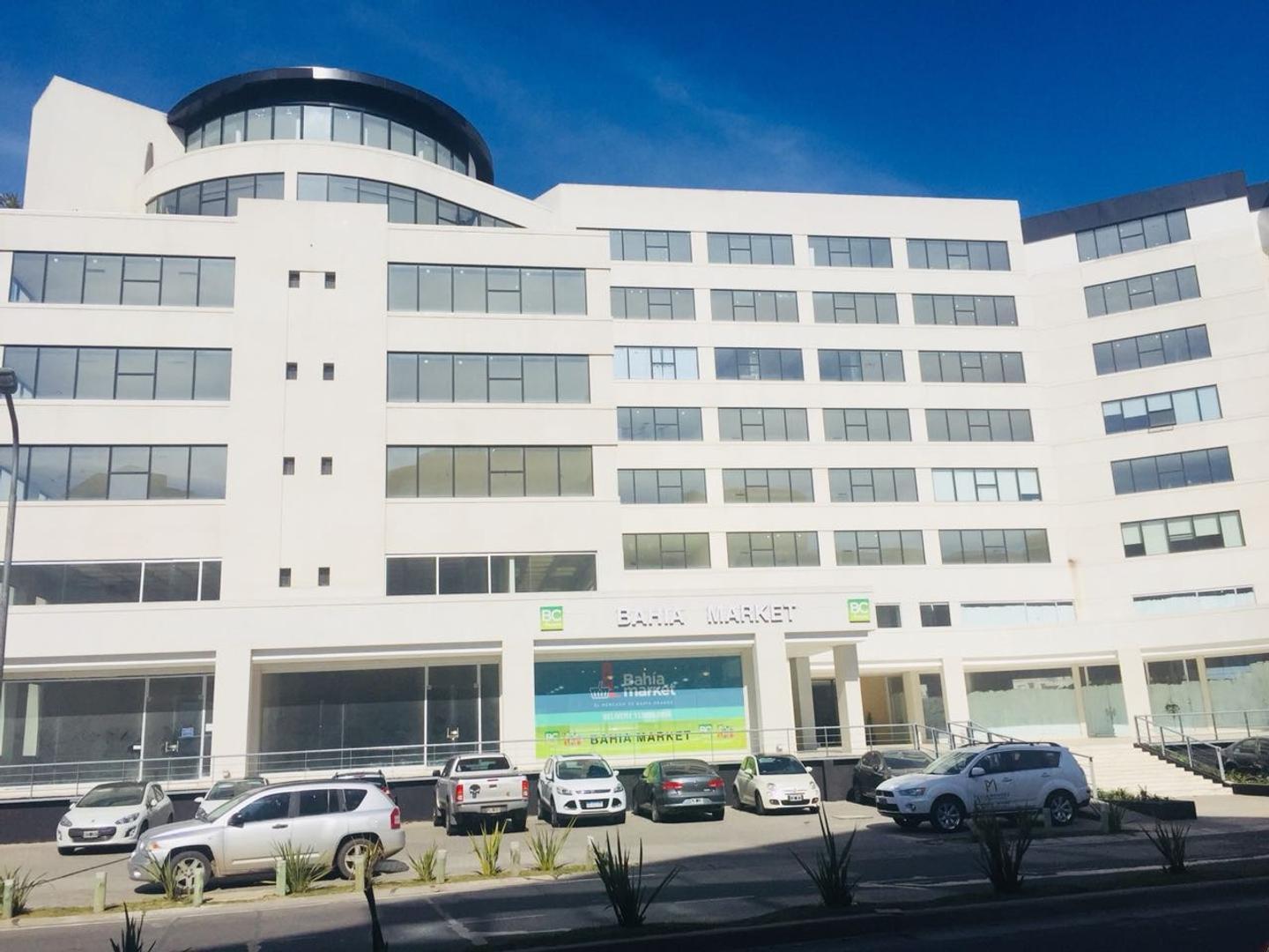 Cochera disonible en Bahia Grande.