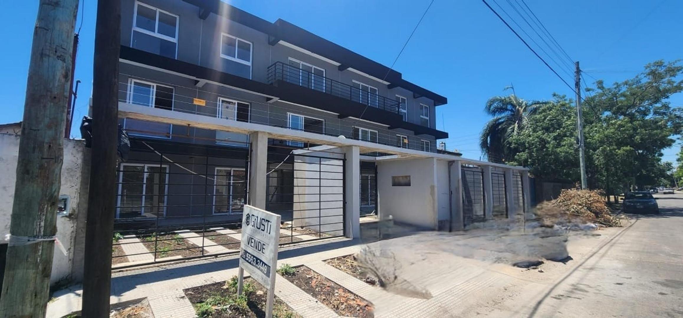 Nicasio Oroño 1841 , Piso 1