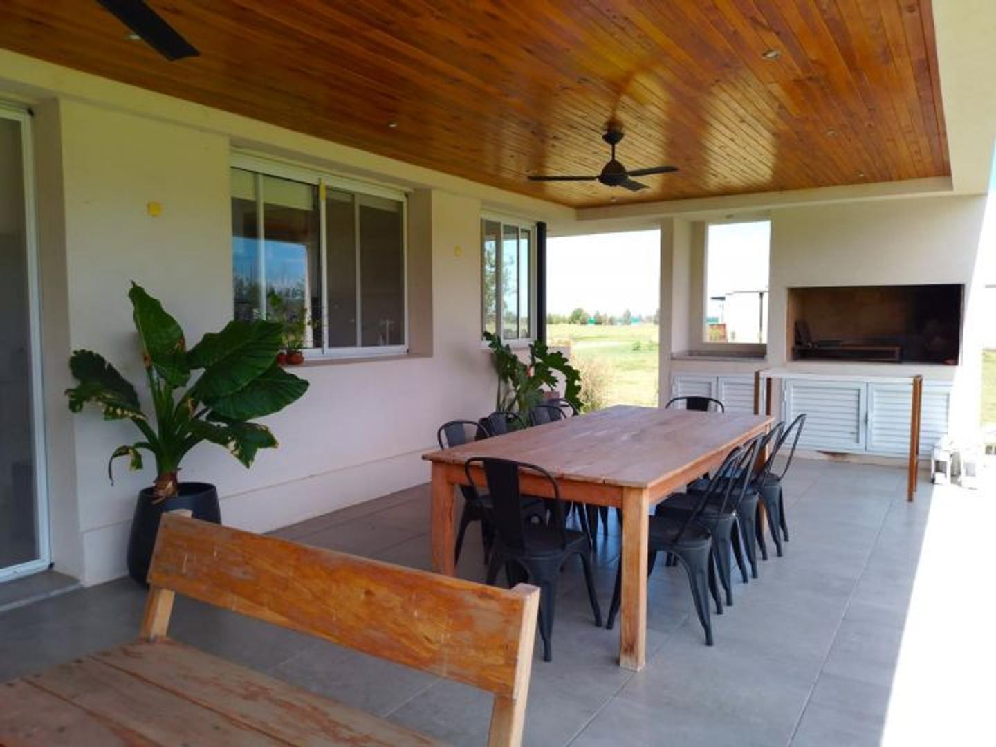 Casa En Venta Barrio Privado - Haras De Funes