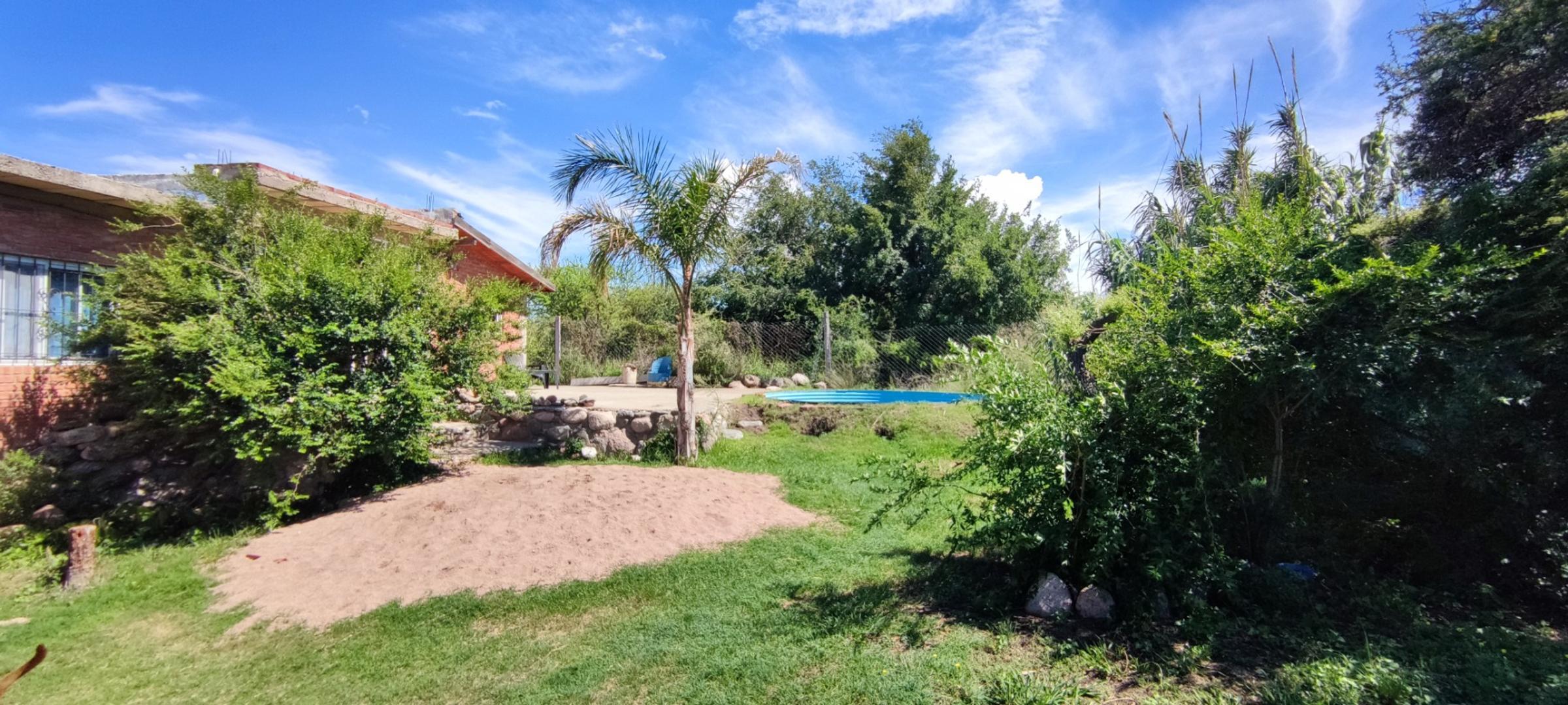 Casa 3 ambientes con 1 baño