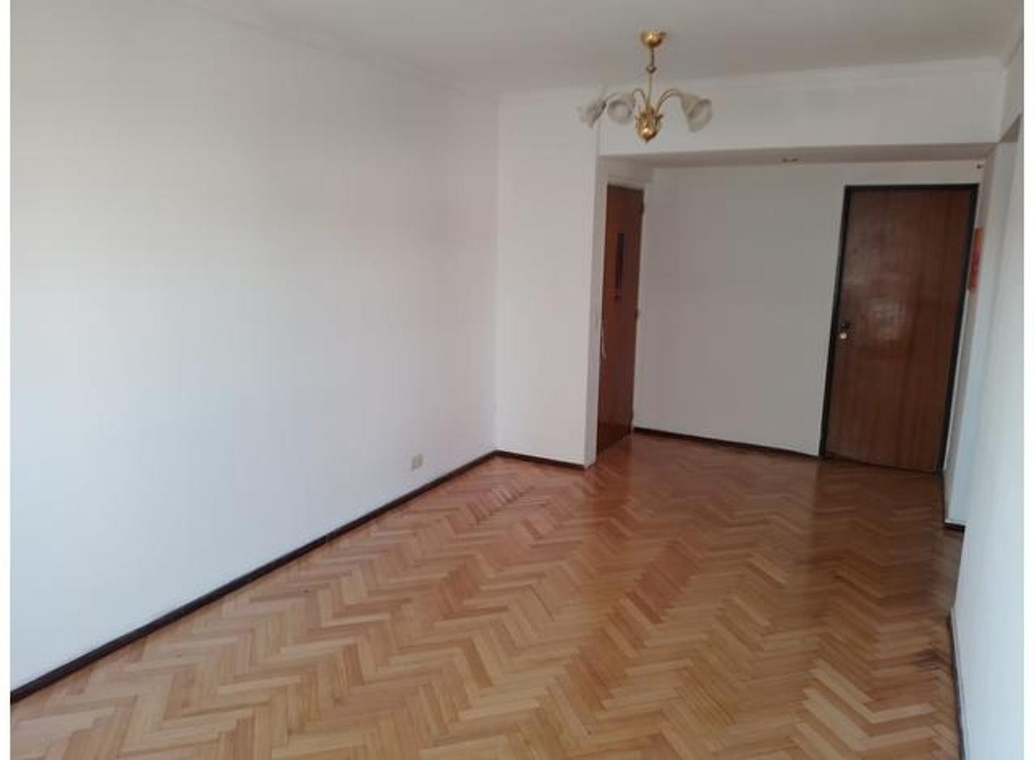 Cavassa 2611 , Piso 7