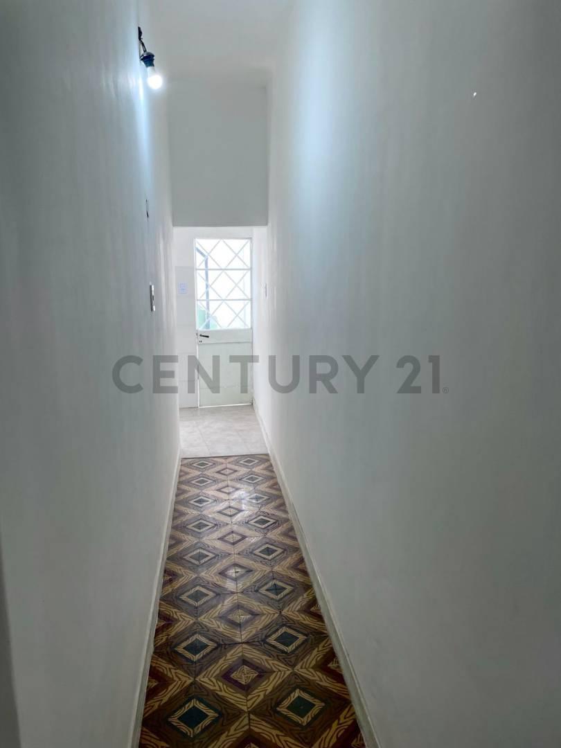 Departamento en Venta en Valentin Alsina, USD 35.000