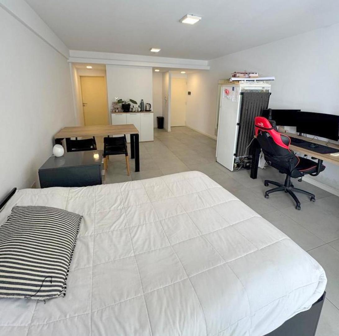 VENTA DEPARTAMENTO UN AMBIENTE DIVISIBLE MUY LUMINOSO BAJO BELGRANO CERCANO A LOS LAGOS