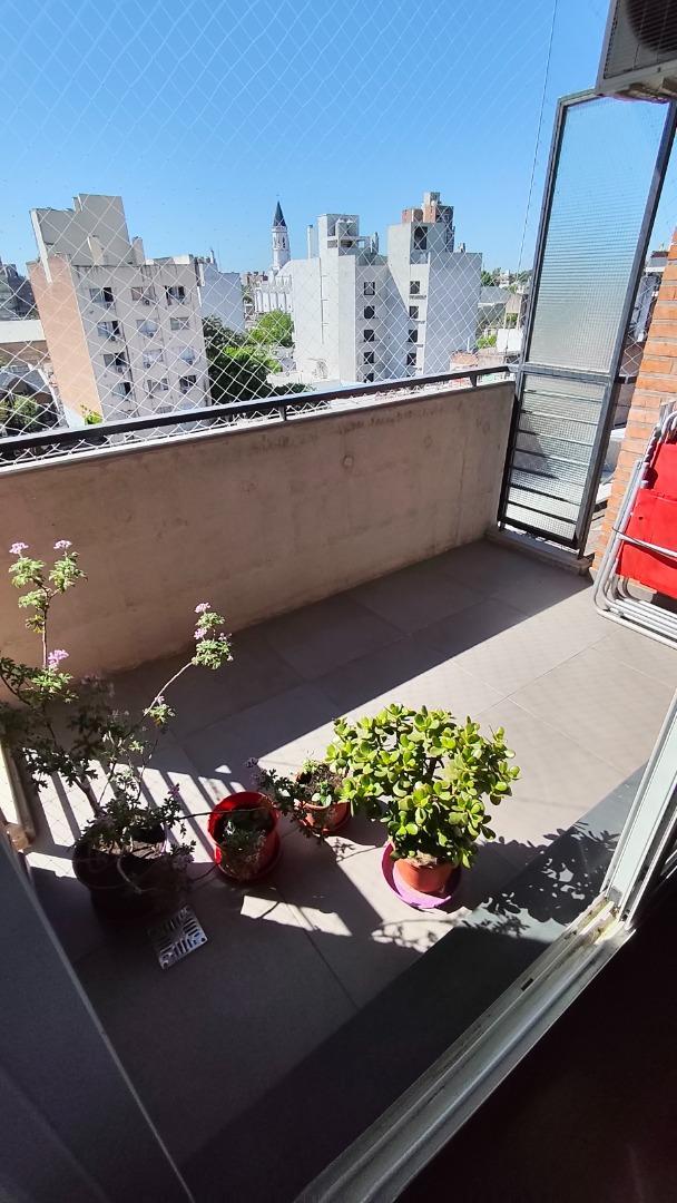 Maipú 2039 , Piso 6