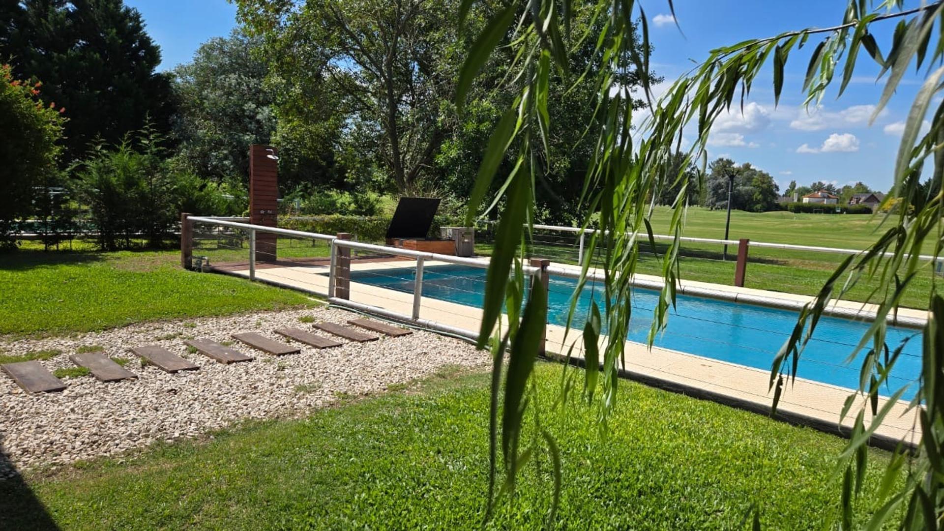 Casa 4 ambientes con 4 baños