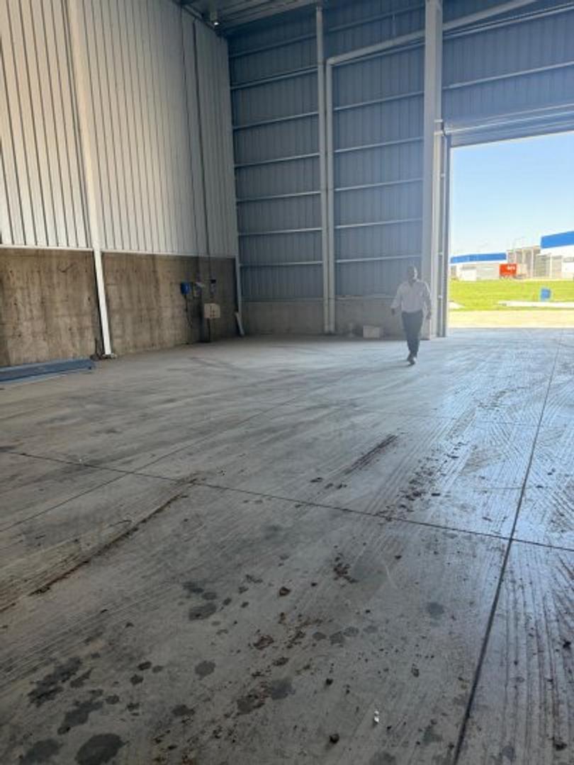 Alquiler Galpon en parque Micropi de 900 metros