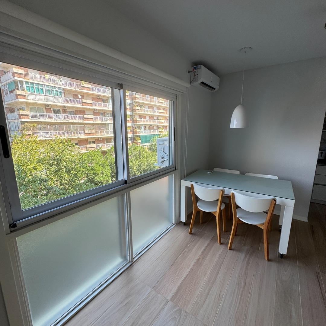 Monoambiente amoblado sobre Avenida del Libertador Olivos