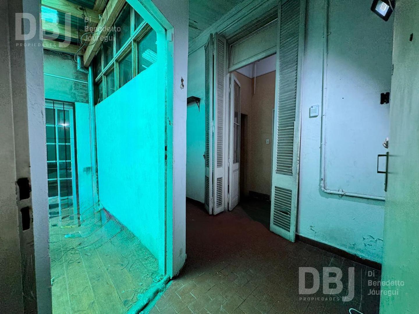 Oficina 4 ambientes con 1 baño