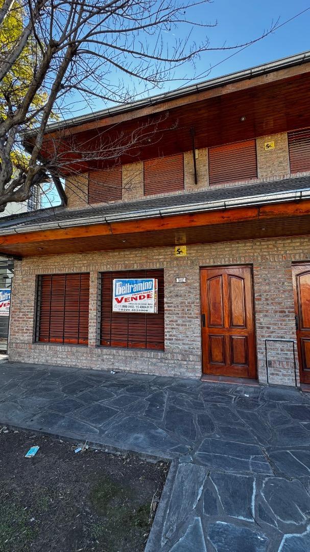 CASA EN VENTA - MERLO CENTRO