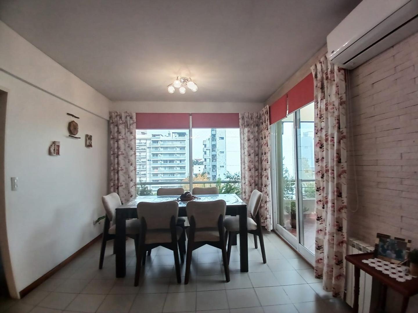 Departamento en Venta con 2 cocheras