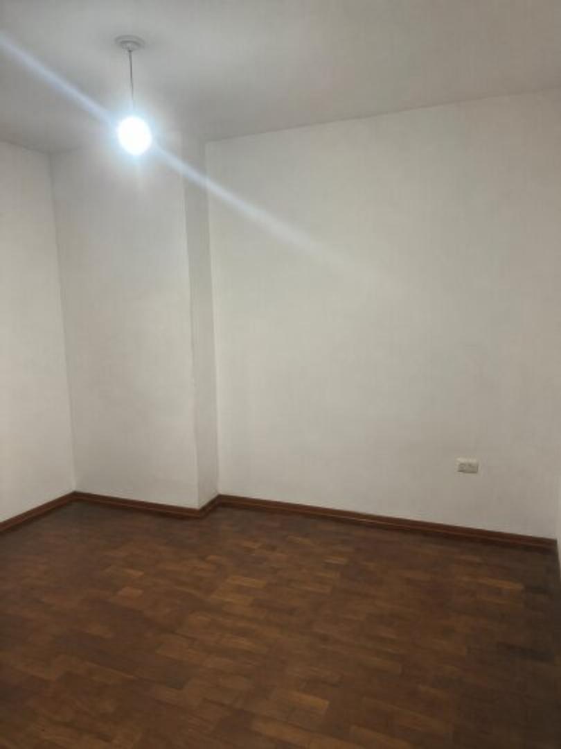 Departamento en Venta en Alberdi, USD 37.000