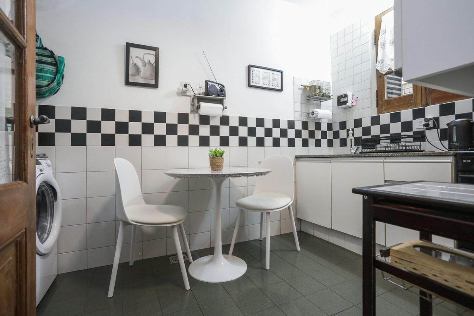 Casa 4 ambientes con 1 baño