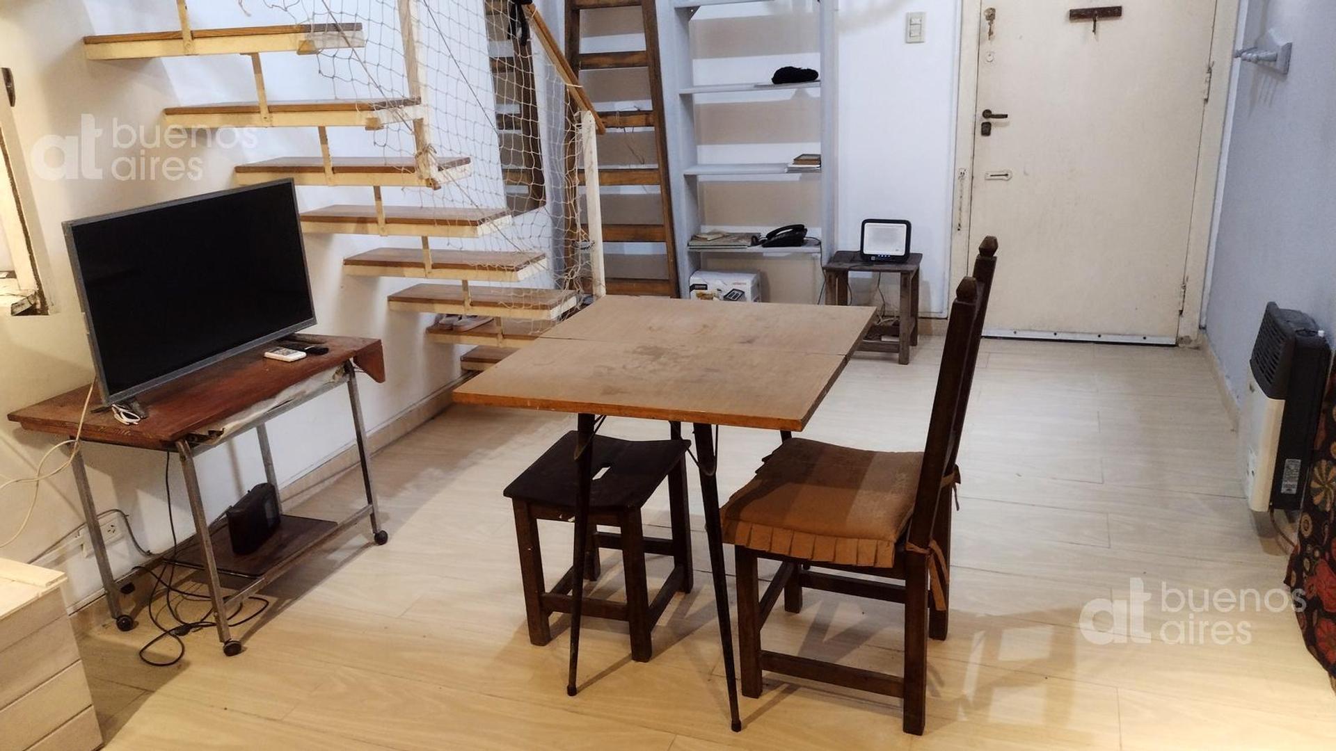 Departamento de 2 ambientes con patio en San Telmo en alquiler temporario